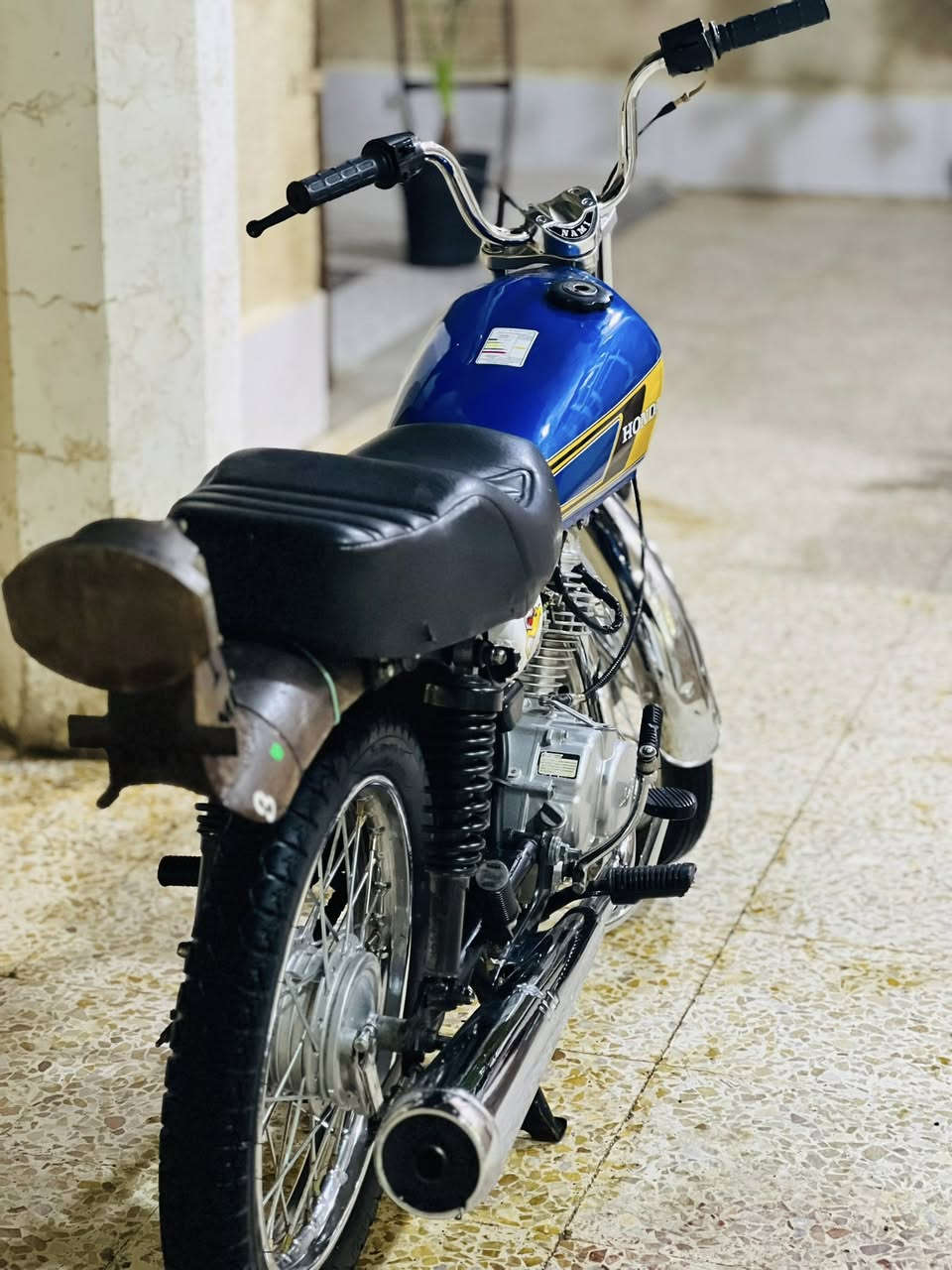 السلامه عليكم نامه شلامجه كله ٢٥ شرط النضافه مبدل بس ولفات مكينه شلامجه اصلي شرط سعر ٤٧٥ بيه مجال كلش قليل مكان غالبيه ***********
