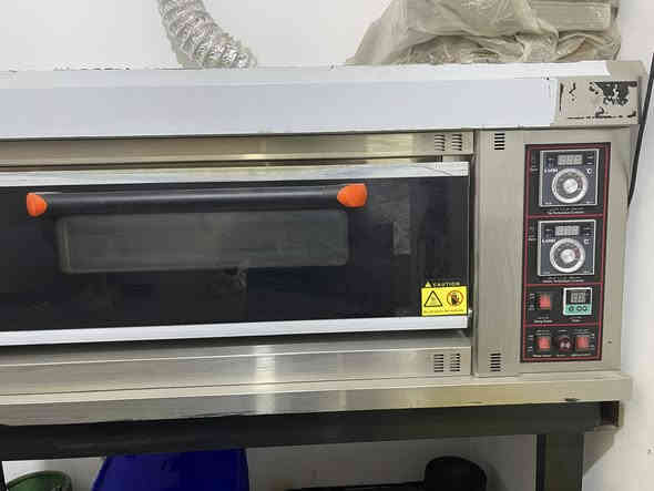 السلام عليكم 
فرن بيدزه للبيع جديد مستعمل بس شهرين نضيف كلش المكان البصره ابو الخصيب سعر750 وبي مجال توصيل واتساب فقط ***********
