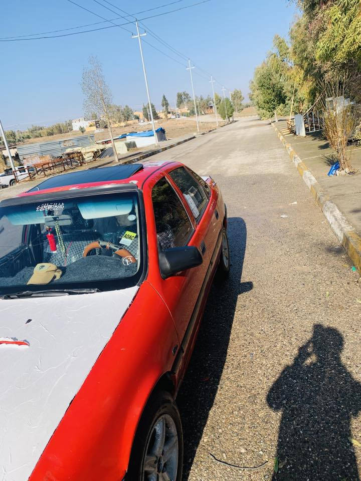 ئۆپڵ مەكینە 18 گێڕو مەكینە بەشەر چوار ویلو تایەی لۆكی لە ژێرایە رەقەم بەخدای ئەسڵی بەشەرتی  هەمشێك دەی فرۆشین ماڵی دۆستە بای 24 گەڵا كەمێك معامەلەیە  ژم 
***********
