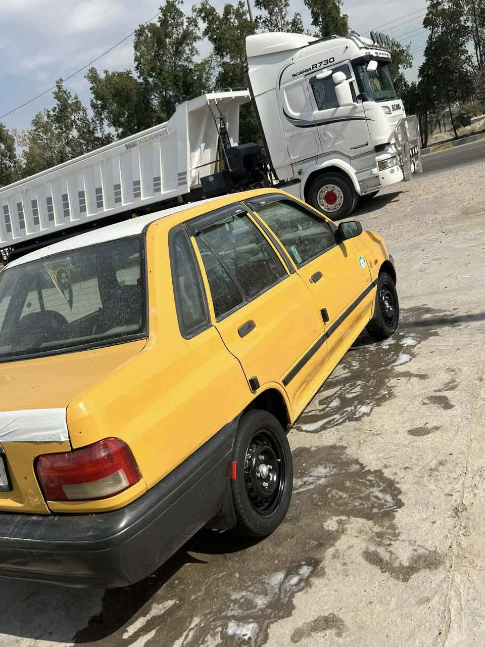 سلام عليكم سايبة موديل 11 ‏ ‏رقم بغداد إنجليزي ‏سيارة جاهزة من كل شيء بلادية وجديدة محرك خير من الله  شواص كلها بلادية  سيارة بلادية   مكان بابل ‭٠٧٧٣ ٥٣٩ ٣١١٨‬
