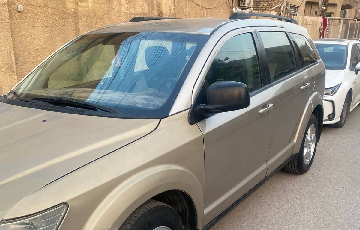 دوج جورني 2009 ورد امريكي
كير ومحرك وحداديه 

💎 ســعــر ✅ ::  الــرد تلقائي📮

نضيفه وتبريد
جملق ايمن مع بنيد جارد  

رقم صاحب السيارة 
***********
