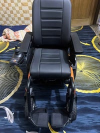 كرسي كهربائي شحن جديد غير مستعمل السعر 300 قفل  للتواصل 07700602491 بغ...