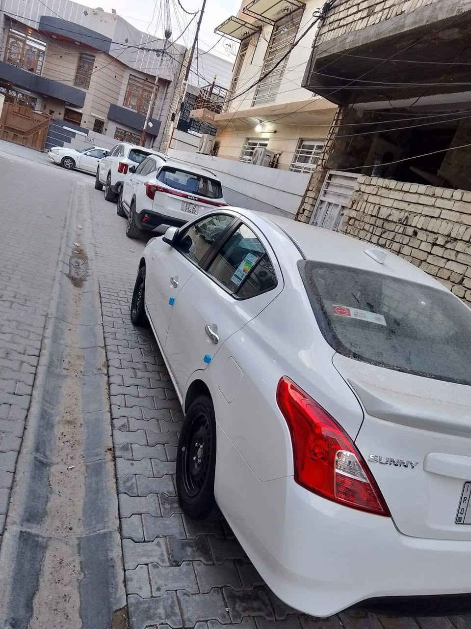 السلام عليكم للبيع نيسان سني هندي بليتة زركه 2024 كفاله عامه من كلشي ماشيه 11 الف السياره كله على وضع الشركه  رقم بغداد بسمي لل استفسار هاذ رقمي واتساب ما متواجد عل فيس ***********
