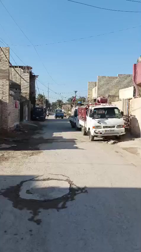 دار البيع او مراوس الحميديه شارع الطاقة ثالث فرع عل يمين فرع ابو سعيد المساحة 170 متر الواجهه 10 النزال 17 ابناء ابلوك  مكان حلو قريب عل شارع الطاقة بيت جاهز كهرباء وماء ومجاري وتبليط خير من الله  السعر 55  وبي  مجال  تفاصيل الاتصال *********** زراعي مكاتبه فقط
