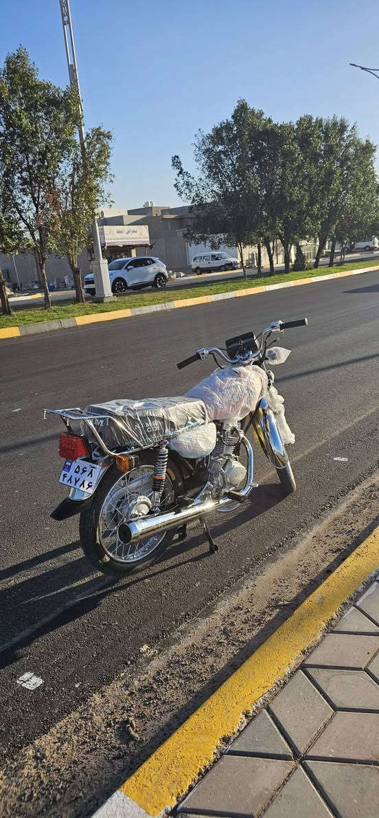 عمرها يوم واحد نازلة للشارع ، العنوان بلدروز
***********
***********
