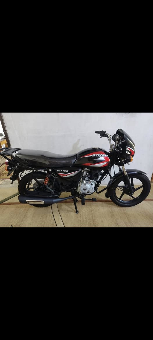 للبيع
موديل (21)
مرقمه 🙏
السعر (1400)
رقم الهاتف (***********)
المكان (كوت__مركز مدينة) 
المحرك في حالة...(تبخير)
ابد ممفتوح بيهة شي ولا طابه مصلح
