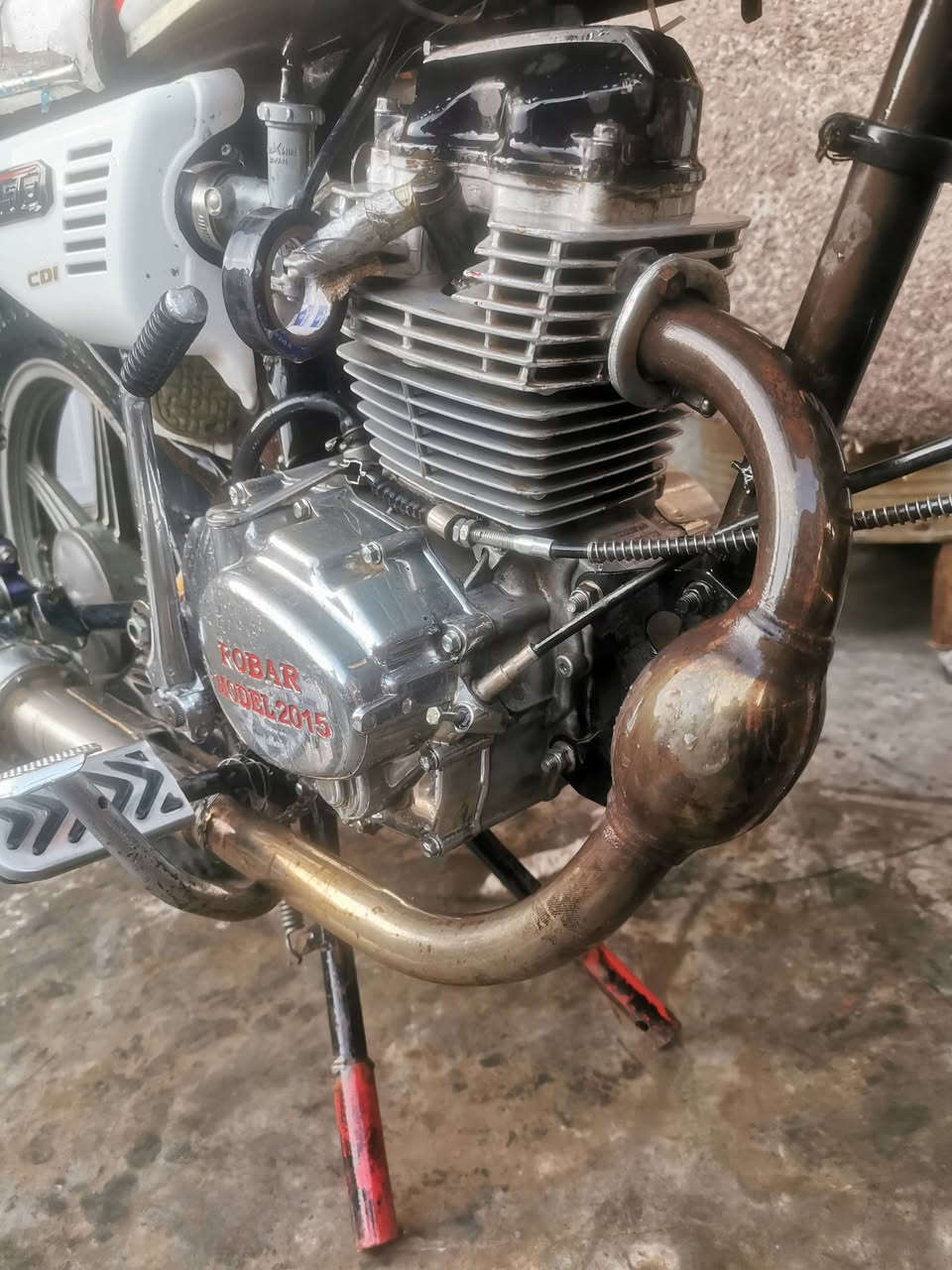 موطور روبار موديل 2014مكينه نضيفه وياله وتواير جدد شاصي نضيف بدون منفيس مال شقل سعر 250الفبي مجال تواصل وتساب ***********مكان قوشتبه
