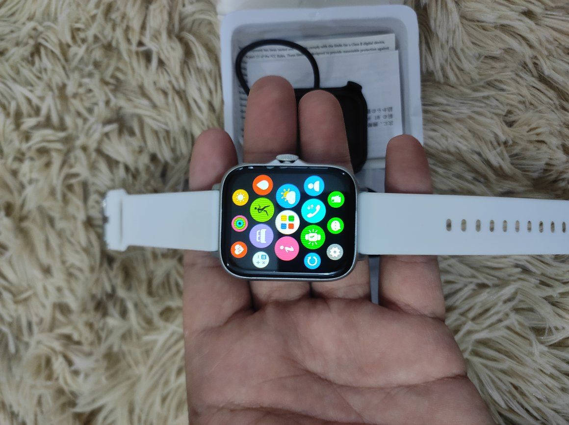 متوفر ساعات سمارت 
ابيعهن شلعه


**إذا كنت صاحب هذا الإعلان وتريد حذفه لأي سبب، رجاءا أرسل رسالة إلى الدعم الفني**