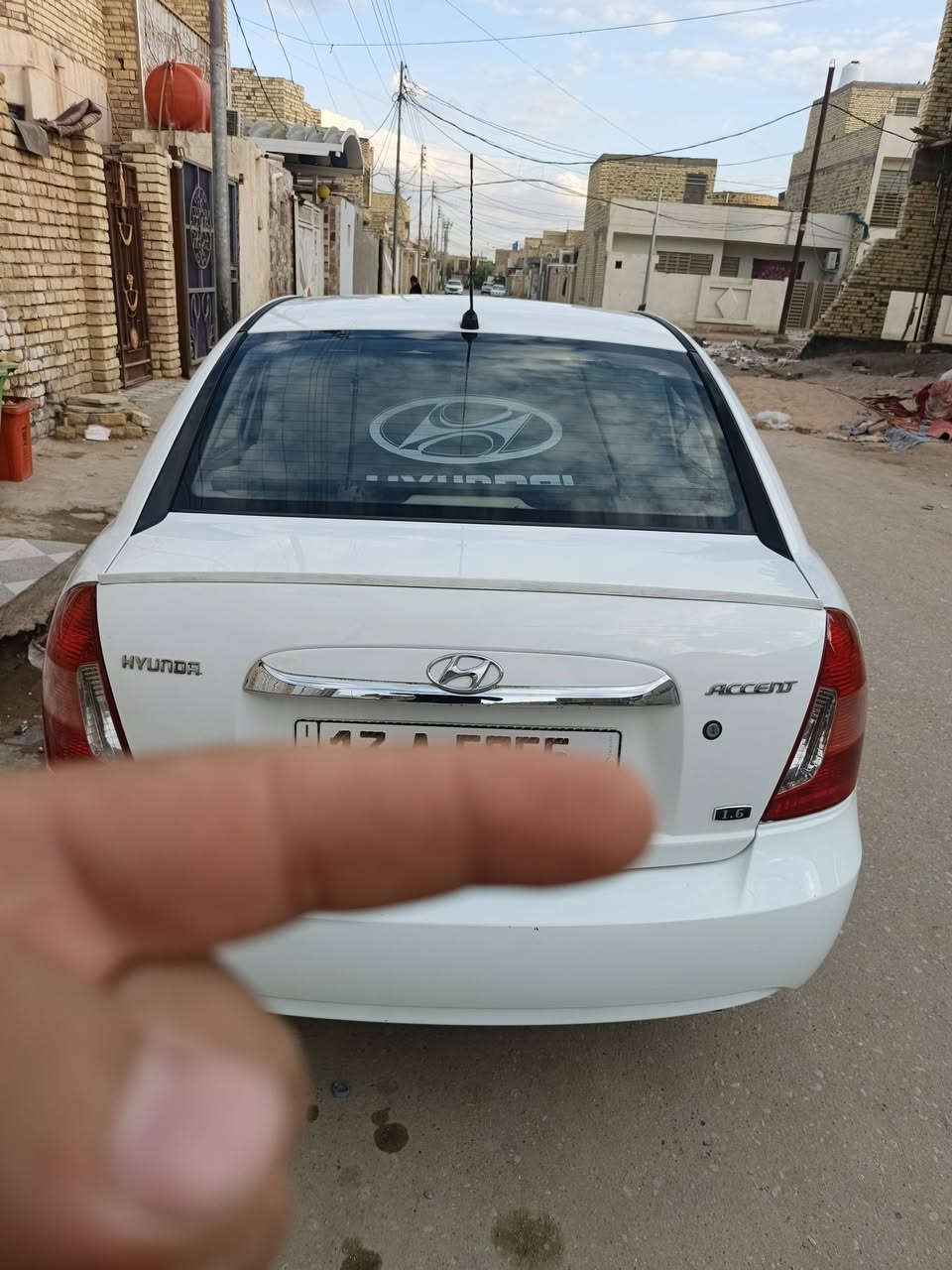 سلام عليكم اكسنت ٢٠١١ محرك ١٦٠٠ فول مواصفات ما عدا باصمه اريد تراوس ويا صفر فورتي النتراو كيا حسب سعرك ***********
