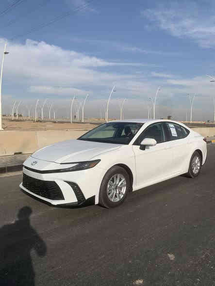 كامري موديل 2025 هايبرد سيارة دخول جديد 
سيارة حلوة جاهزة من اي نقص 

مواصفاتLe

تشغيل عن بعد رادار امامي خلفي جانبي نقطة عمياء شحن واير ليس 

عداد السيارة 2000

 تبديل بنيد فقط 

مكان السيارة سامراء 

السعر 210 

للاستفسار ***********
