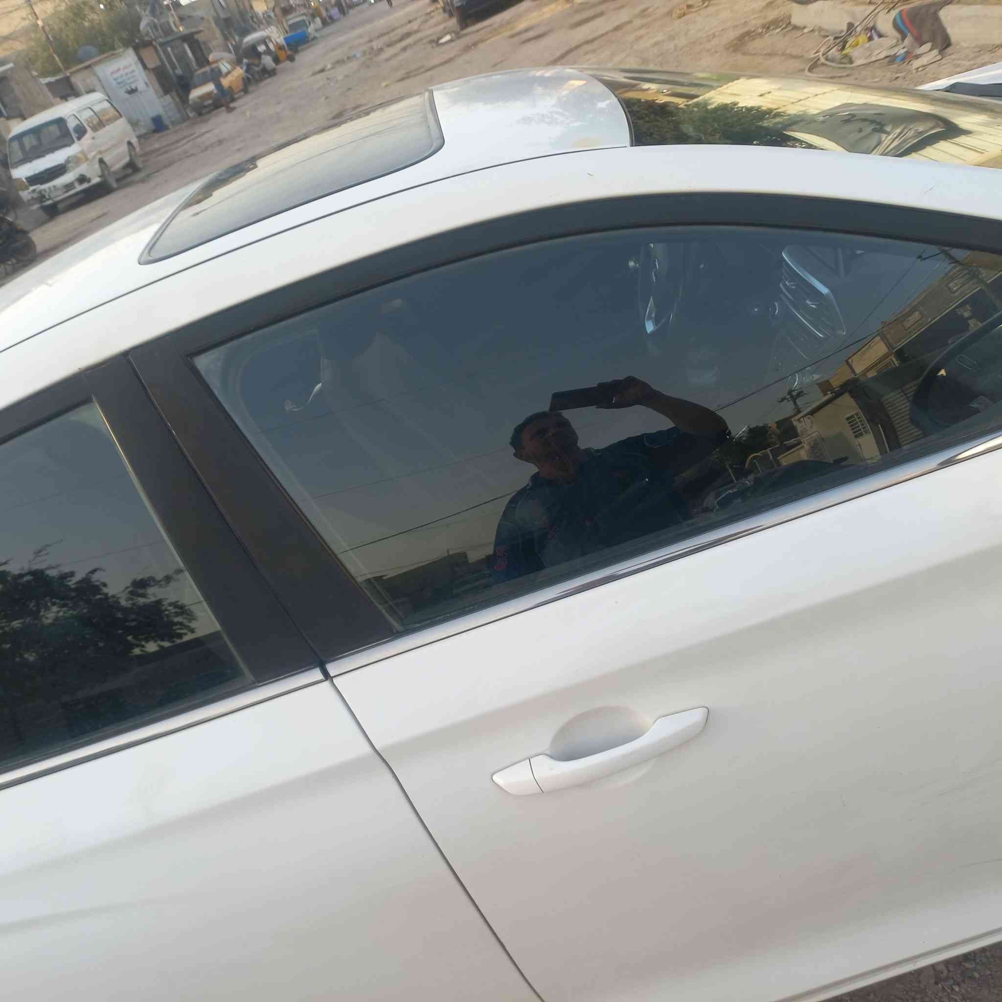 السلام عليكم شانجان سفن للبيع موديل ٢٠٢٠ تبريد جيد حماوه معتدله محرك اقتصادي السعر ٧٥ ورقه هاتف ***********
