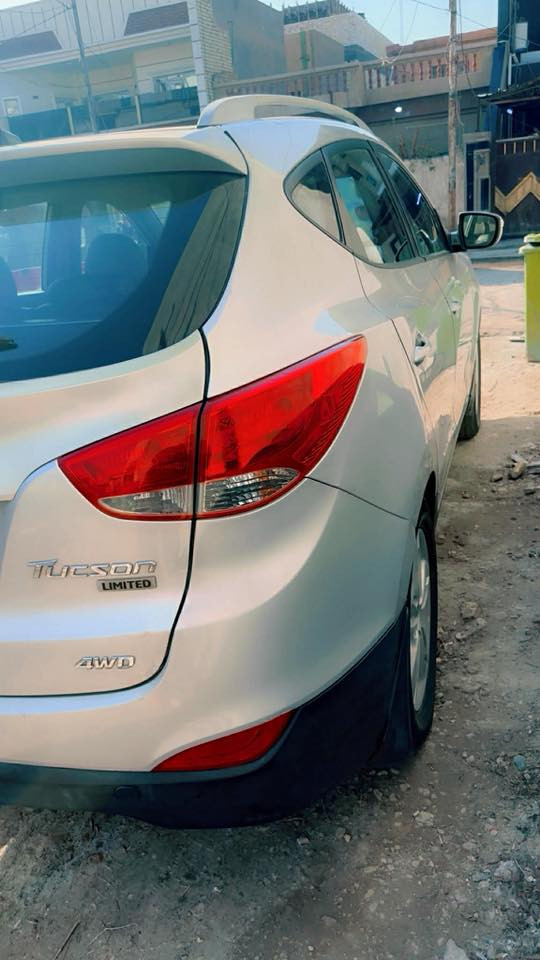 السلام عليكم توسان خليجي  ١٣ بيه جاملغ صبغ  سيارة فول مواصفاات محرك ٢٤٠٠  فور ويل كشنات جلدبنورامااا ١٣٥ بيه مجال *********** اتصال واتسااب ***********
