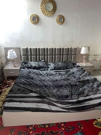 سرير • نجف • متوفر