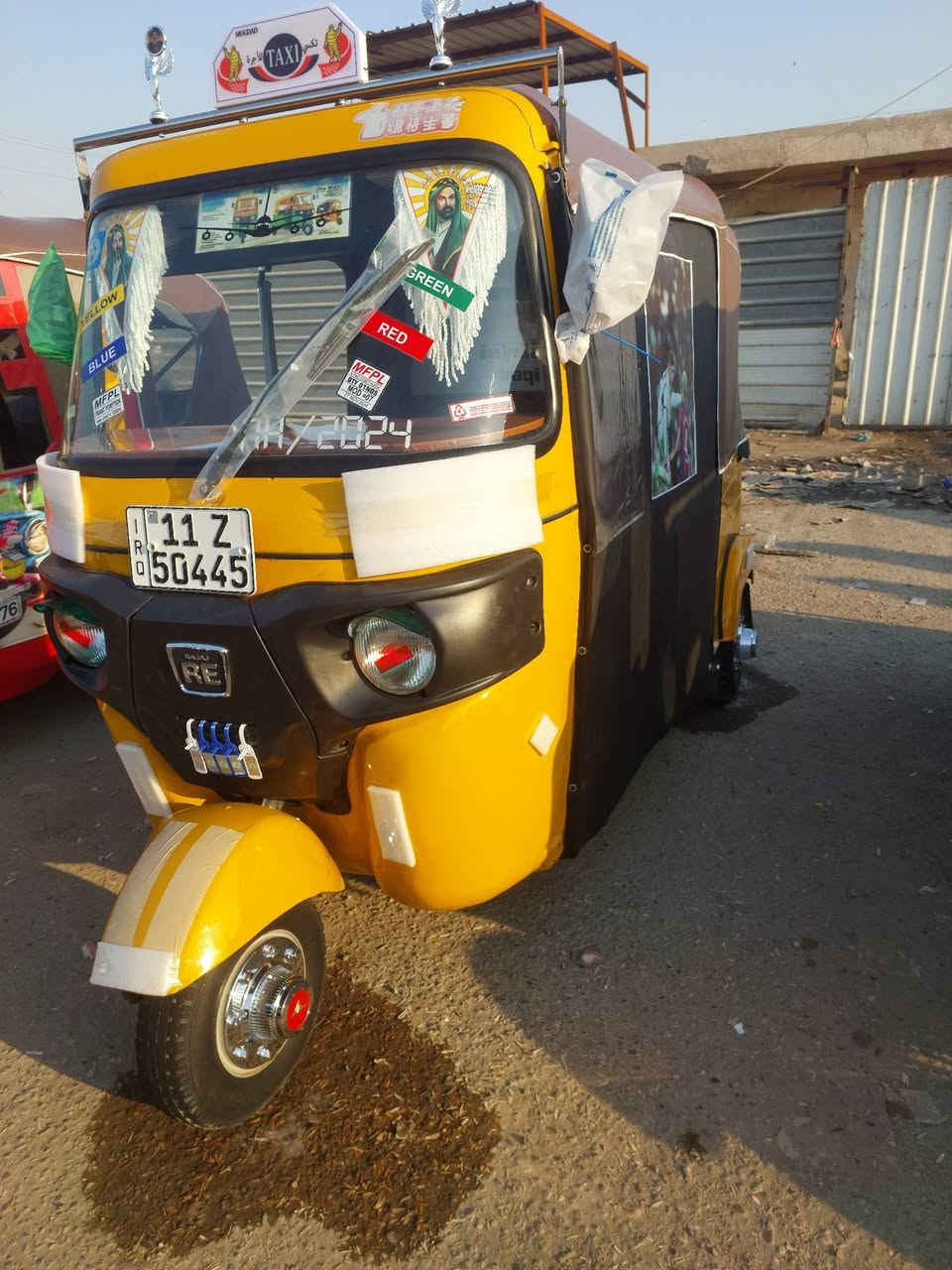 للبيع تكتك موديل ١٨ شهر ١٢ نهايته رقم وسنويه نكليزي 
تكتك خير من الله جاهزه مكينه لاتبخير ولاتنقيص بيه صبغ لغدين ودوس معمره تكتك احلا من صوره بلخير على ليقتنيه 
سعره 5 او ٦٠٠ اوبيه مجال مكاني بغداد مدينه لصدر نهايت الداخل مامتواجد على فيس شراي يخابر ويدلل ***********
