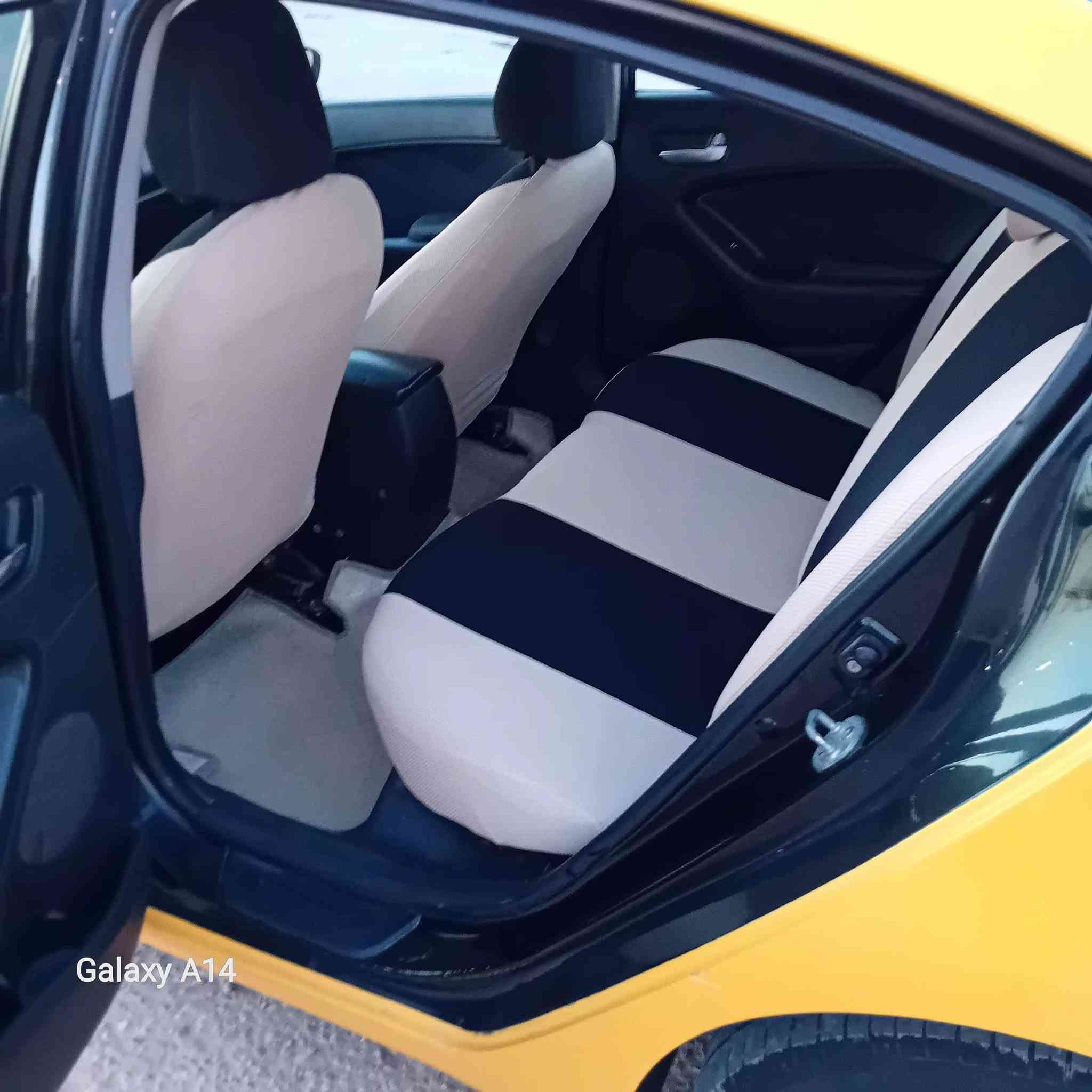 سلام عليكم سياره كيا فورتي موديل ١٤رقمه بغداد انكليزي بأسمي حادثه بالجنطه السعر ٩٥وبيه مجال العنوان حله حي العسكري شارع ٨٠ إتصال على الرقم ***********
