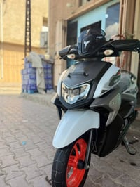 Zr23 ماشيه2900 الدراجة نضيفه وما متعوبه 07745155172