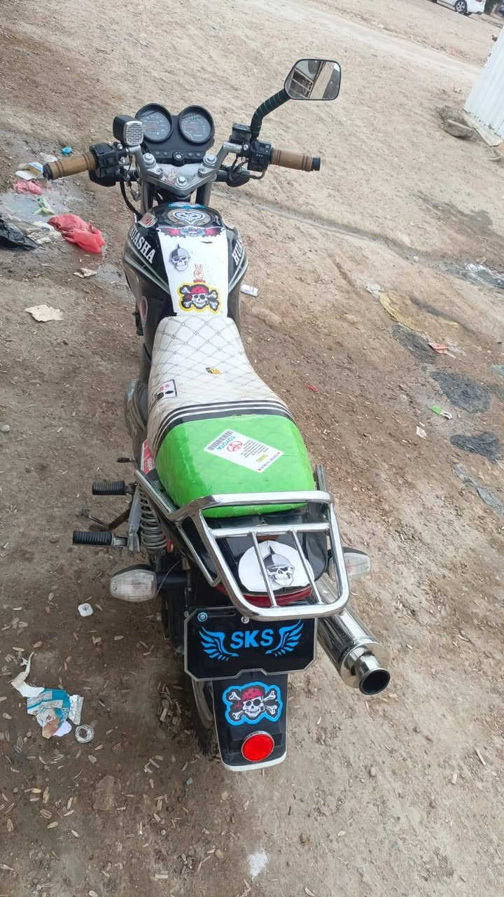 سلام عليكم دراجه كامله أي نقص ما بيهه  650 مكينه 150 موديل 2017  واساب
***********
