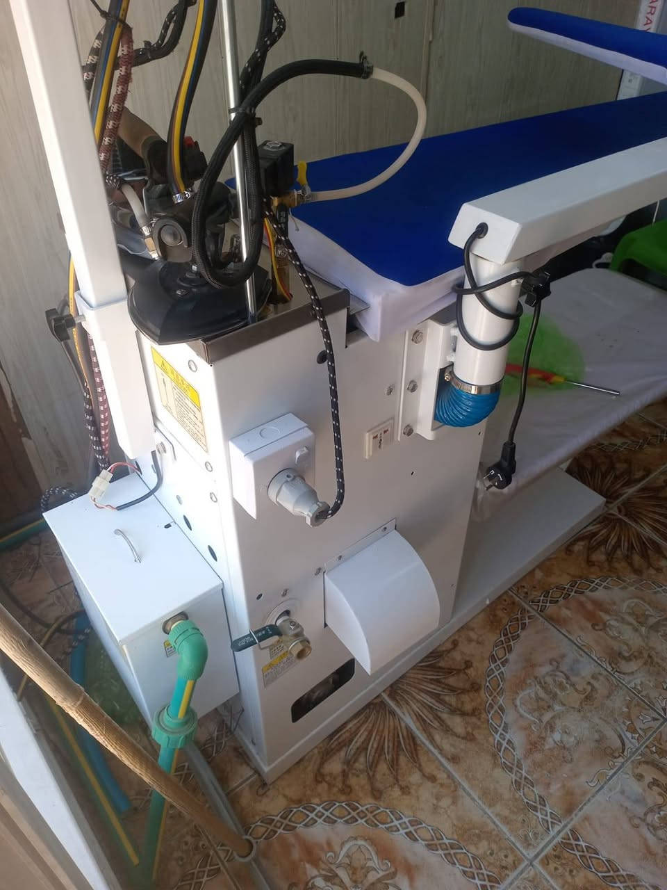 السلام عليكم نورفه للبيع مستعمل ٣اشهر للاستفسار التواصل على الرقم *********** ديالى بلدروز  مع بويلر   مكلف بالنشر
