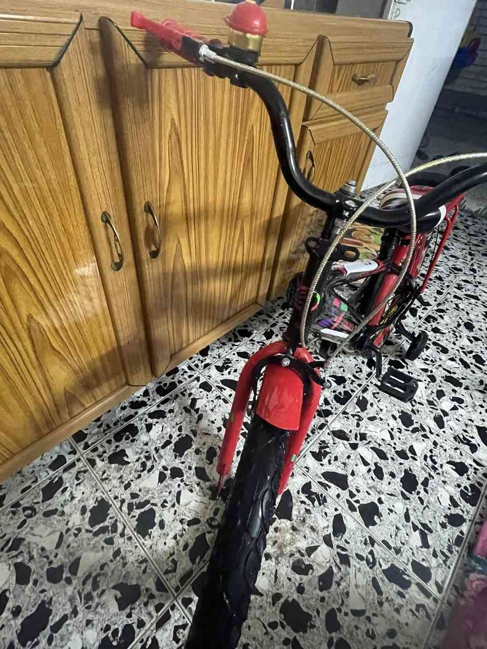 بايسكل كولش نظيف اشتريته ابني وطلع جبير


**إذا كنت صاحب هذا الإعلان وتريد حذفه لأي سبب، رجاءا أرسل رسالة إلى الدعم الفني**