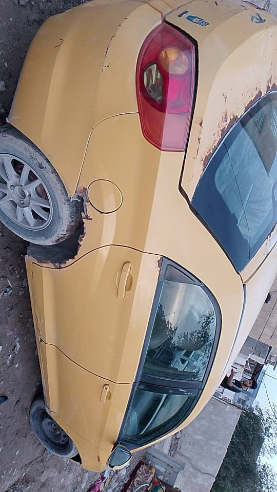 سلام عليكم سياره شيري فلاوين موديل13سياره بسمي تحويل ثاني يوم رقم انكليزي مصفره هيئه وغرامات مكينه وكير نضاف مكاني البصره المطيحه السعر 27وبيه مجال *********** البصرة, العراق
