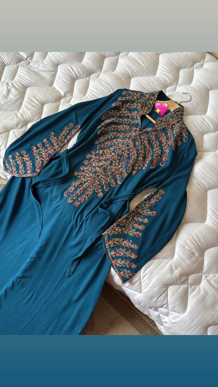 دراعة فخمة 
الخامه حرير ستن مو كشمير 
الخامة اصلية 
القياسات 
L xl xxl 
السعر 200 الف


**إذا كنت صاحب هذا الإعلان وتريد حذفه لأي سبب، رجاءا أرسل رسالة إلى الدعم الفني**