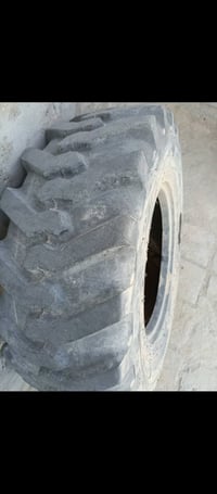 تايرات مستعمل للبيع  2 زراعي  3مشلن  07818721598  السعر500