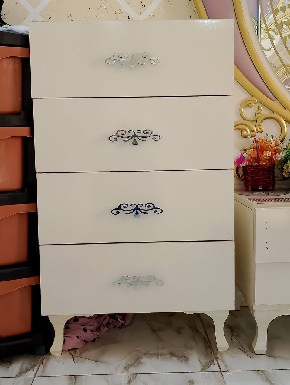 السلام عليكم
للبيع ب٧٠٠ وبيها مجال


**إذا كنت صاحب هذا الإعلان وتريد حذفه لأي سبب، رجاءا أرسل رسالة إلى الدعم الفني**