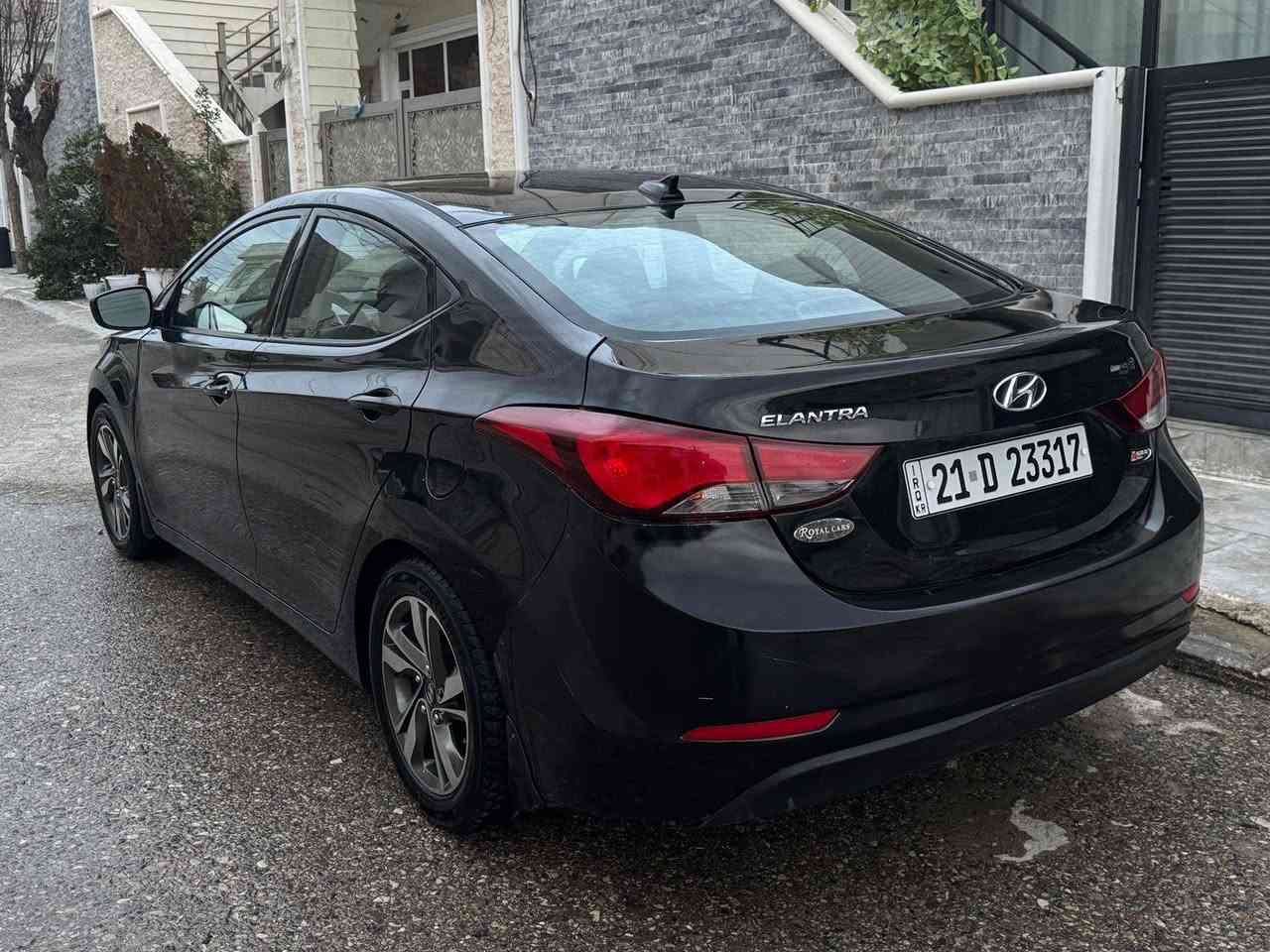 السلام عليكم النترا موديل 16 وارد امريكي كفالة من الصبغ مكينة كير حدادية تخم تاير تبريد كفالة بدون ايرباك ولا تبديل السيارة جديدة جدا هزة و سنوية جدد بأسمي السعر 114 الاتصال ***********
