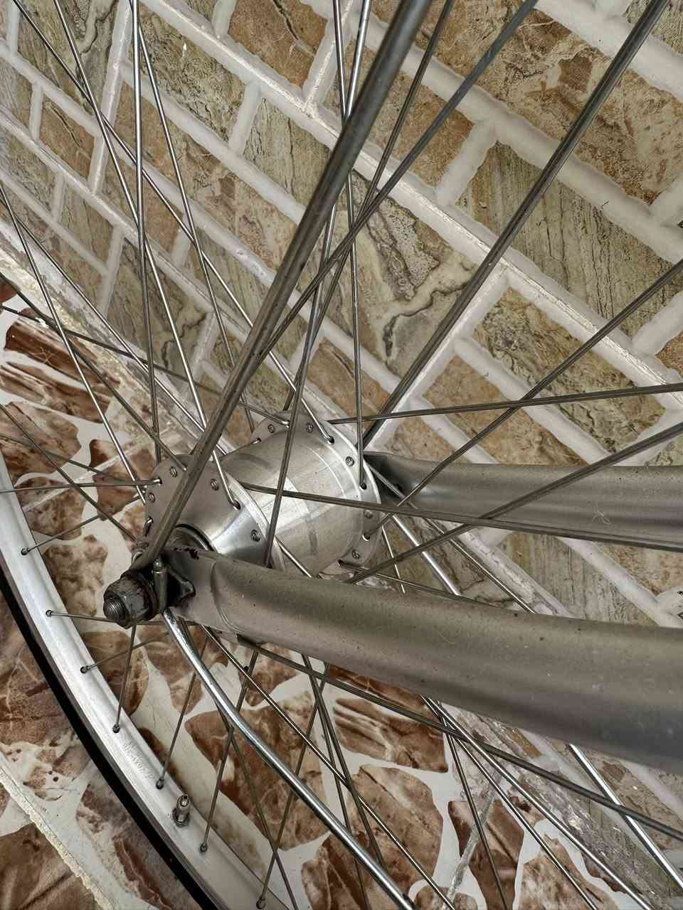 الماركة: SAKAMOTO Bicycleياباني 
* المقاس: 26 إنش 
* النوع: دراجة مدينة (City Bike) مخصصة للتنقل اليومي.
* الهيكل: إطار منخفض (Step-Through) لسهولة الصعود والنزول.
* السرعات:6 كير 
السعر 100الف


**إذا كنت صاحب هذا الإعلان وتريد حذفه لأي سبب، رجاءا أرسل رسالة إلى الدعم الفني**