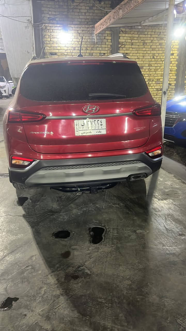 السلام عليكم  مكلف بلنشر للبيع هونداي سنتافي موديل 2019وارد امريكي بدون تبديل فقط بنيد صبغ  بدون اي ضرر داخلي ارباك فقط دركه وراجع سستم رقم بغداد تحويل مباشر السياره محرك 4سلندر /5راكب سياره جاهزه للخير اي مصرف مأذب عليه سياره ماشيه 100/يعني سياره خير من الله وحلوه كلش وبلخير عل ياخذهه /للمعلومات اكثر اتصل *********** /مكان السياره ذي قار  /حي اور /السعر 175
