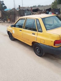 سايبه 11 رقم الماني كير مكفول مكينه بيه خيط بخار بدون تنقيص سياره حلوه...