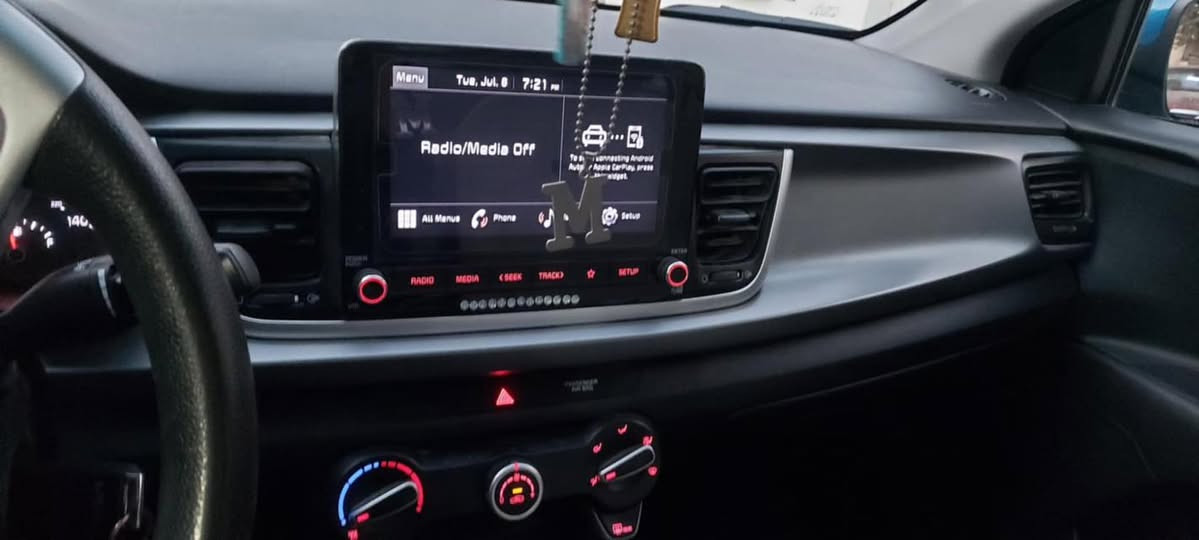 كيا ريو  2022 وارد امريكي   التواصل *********** بغداد. السعر 140ماشية 20الف  جاهزة وكاملة حادثهة امريكة بنيد  وبيها مجال
تحكم ستيرن
شاشة كامرا
صندوق بصمة 
نضام سبورت وعادي
مانع انزلاق
