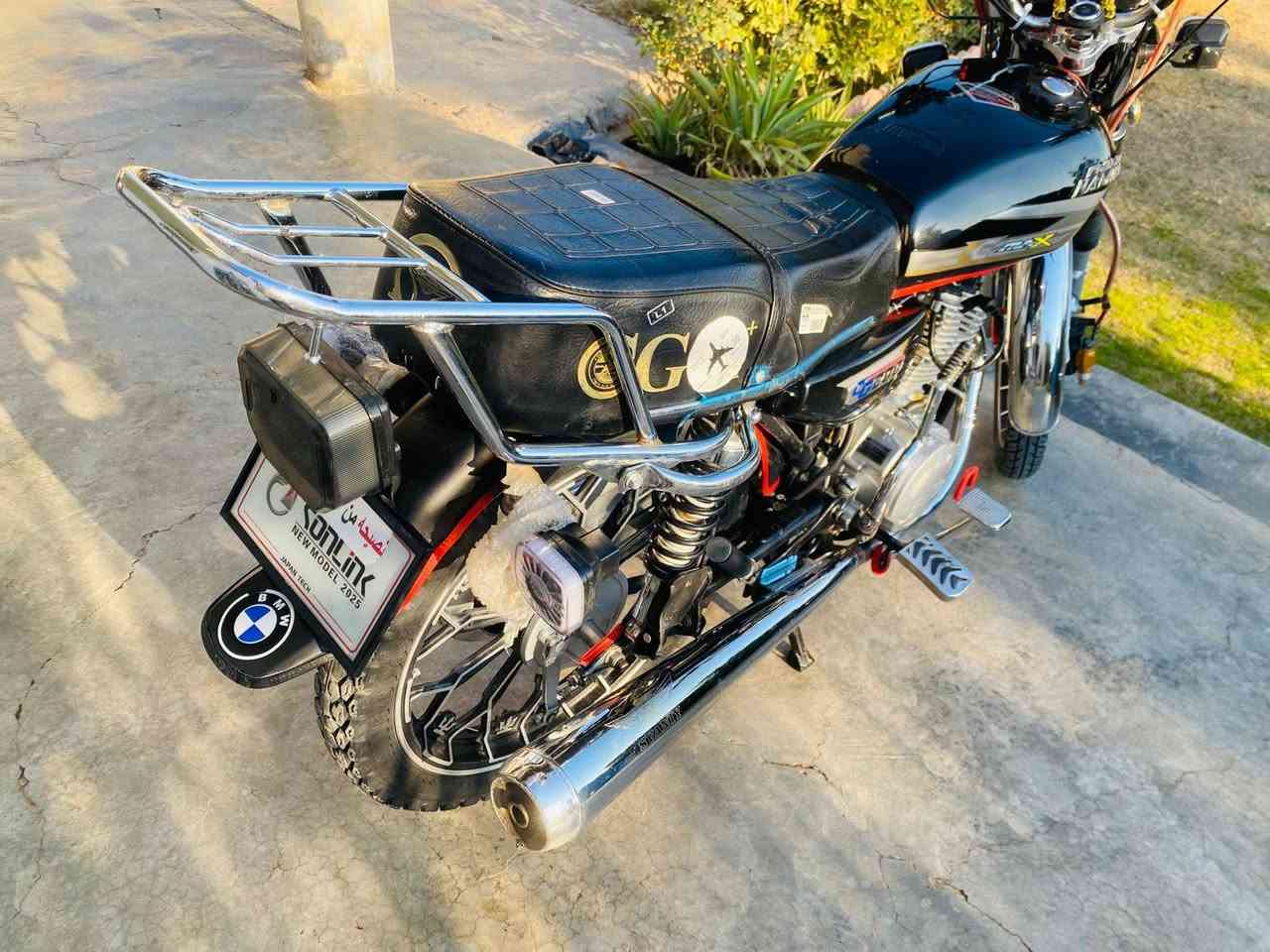 السلام عليكم دراجه البيع نظيفة مكفوله من كلشي نامه برو هونزدة باب الول 2025محرك 200ccc الشراي يتصل *********** مكاني حمرين السعر اتصل  واتساب  وتدلل
