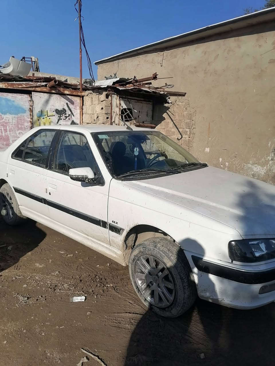 سلام عليكم بيجو بارص موديل 2025 سياره صار بيهة حادث ريد بيهه علا وضعه رقم بغداد بسمي السفسار على هاذة رقم ***********
