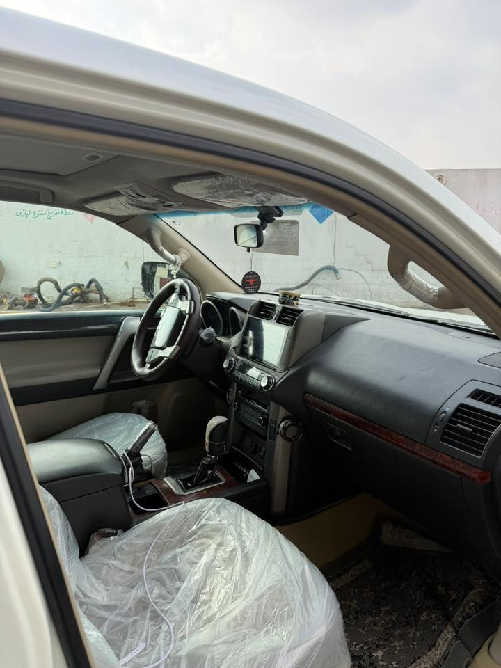 برادو 2010 محدث 2017
صبغ شبر جاملغ امامي يسار
TXL
فول محرك 6 سلندر
سلايت بصمه
ثلاجه دبل تانكي
كشن جلد
شاشة كامرا حساس
ماشيه 130 الف حقيقي
رقمه دهوك بسمي
منظومة غاز 
مكان موصل 
*********** واتساب موجود
