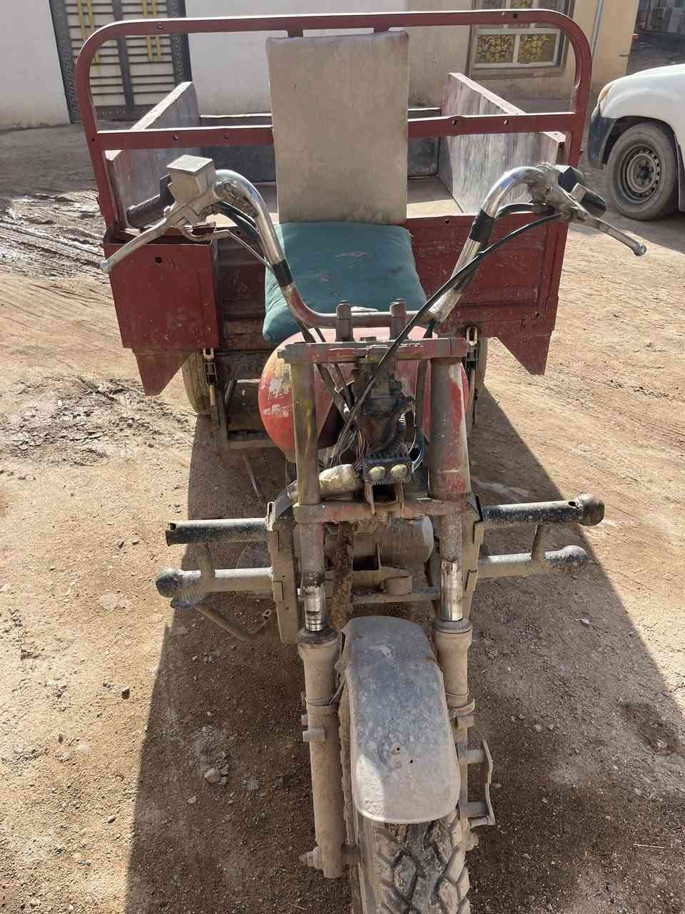 ستوته للبيع أدوات السعر ٦٥٠ المكان بصره ابو الخصيب رقم الهاتف ***********
