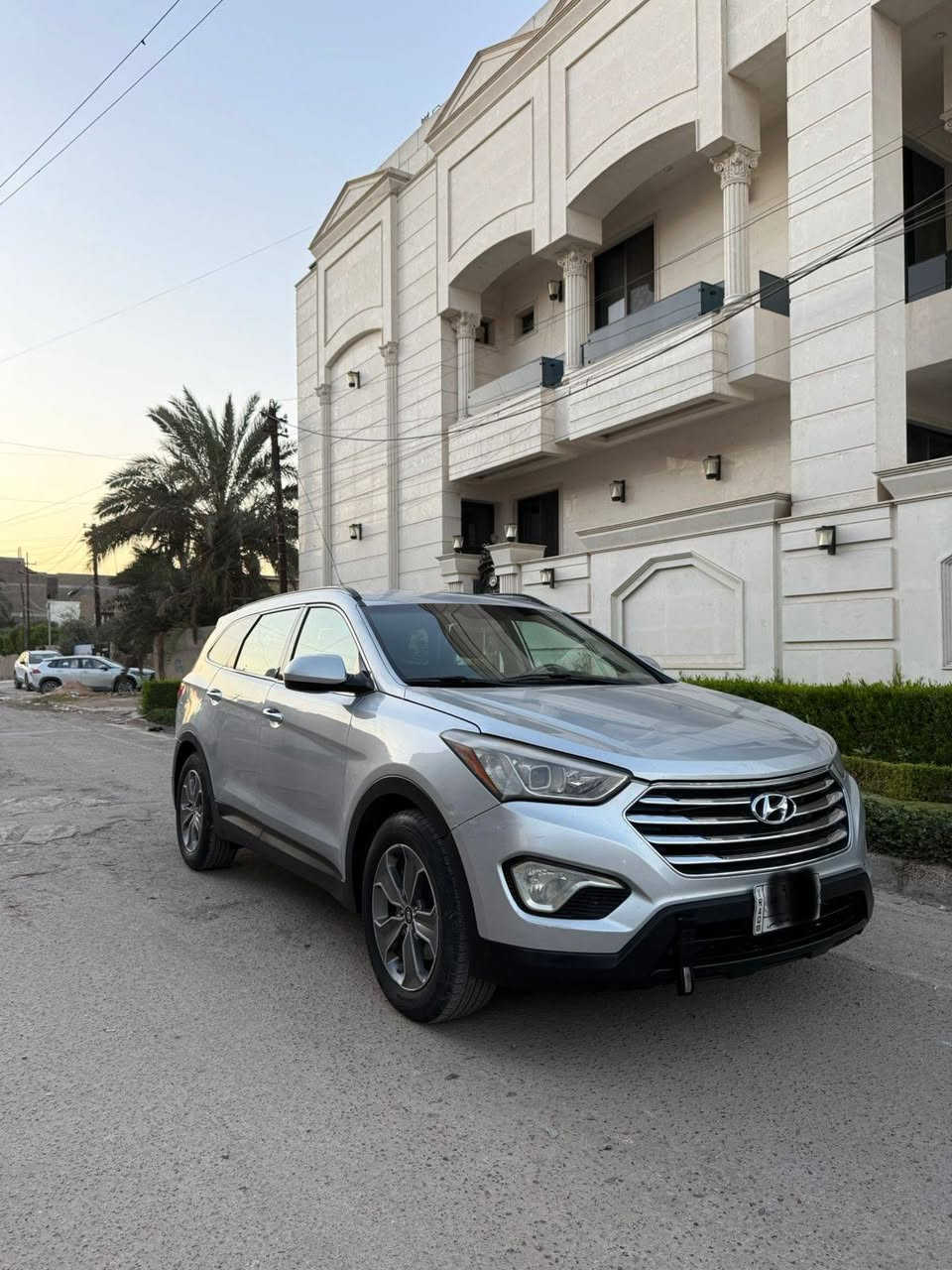 السلام عليكم ❤❤
هيونداي سنتافيا 2017 وارد أمريكي 🇺🇸 حادثها جاملغ أمامي وبيها هنا صبغ بيبان اثنين أثر حادث بسيط السياره سبعه راكب حجم المكينه ٦ سلندر مكينه وكير وصدر وتبريد مكفول السياره بدون أي نقص كشنات كهرباء وتدفئة ٣ أنظمة قياده شاشه وكاميرا منظومة لايت زنون أصلي رقم بغداد ألماني تحويل مباشر مكان السياره بغداد حي الاعلام *********** بغداد, العراق
