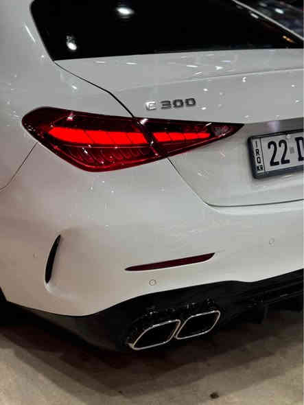 مارسيدس c300 
رقم اربيل 
موديل 2023 
ماشيه 24 الف 
سلايت 
جلد 
تحكم مقاعد كهرباء 
خزن وضعيات السائق والراكب 
كت amg 
لايت بك لايت لد 
حساسات 
شاشه حجم كبير 
للاستفسار
*********** 
*********** بغداد
