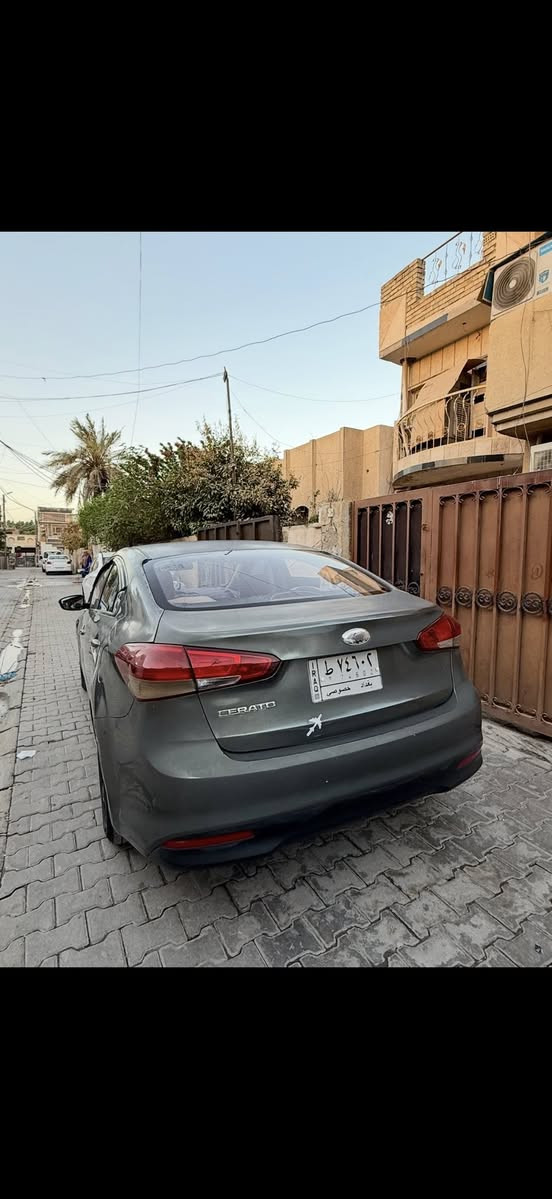 السلام وعليكم من رخصت الادمن سيراتو وراد كوري 2017رقم بغداد كامله صدر محرك كير كفاله الكشر شبه حزام بيه 5قطع مكانه بغداد الدوره السعر 108 وبيه مجال بسييط ***********
