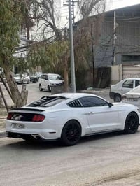 موستنك 2016 v6 حادثها صطحي بدون ايرباك بجم كبس بيها اربع قطع صبغ اثر ط...