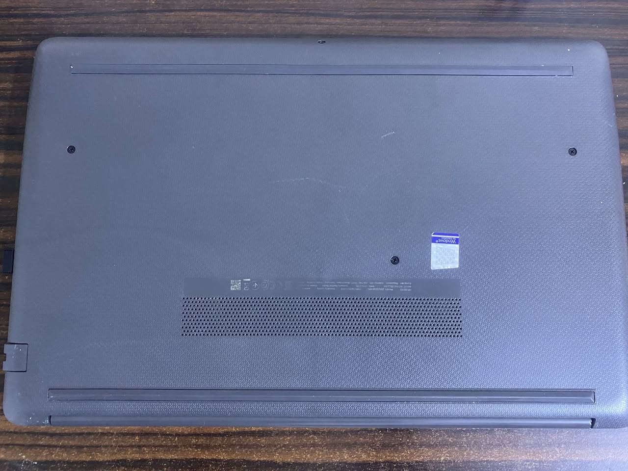 السلام عليكم
لابتوب hp مستخدم بنضافة95%
الجيل الثامن (8)
Core i5
حجم 15.6
رام  8 قابل تطوير
هارد ssd256
العنوان بغداد
السعر280


**إذا كنت صاحب هذا الإعلان وتريد حذفه لأي سبب، رجاءا أرسل رسالة إلى الدعم الفني**