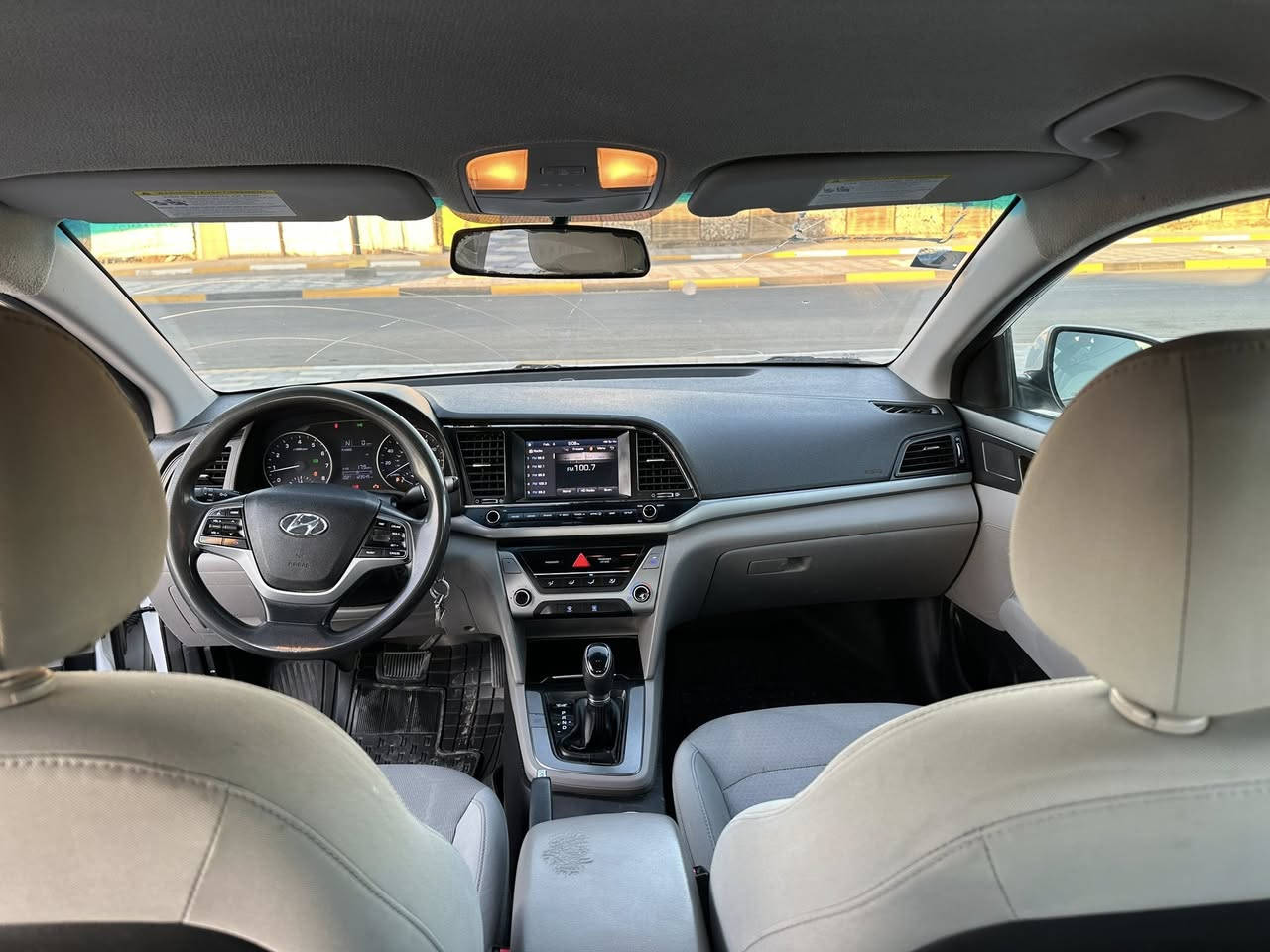 السلام عليكم (( السعر 114 ))
النترا موديل 2017 وارد امريكي 🇺🇸 حادثهة جاملغ وشوية من البنيد + بيهة مكانات صبغ 3 قطع اثر تقشير بدون اي حادث والقمارة كذالك بيهة ترقيعات صبغ بدون قطرة معجون بسبب التقشير والصدفي معروف عنه بالتقشير مكفولة من الحادث القوي  ويوجد تكحيلات بسيطة ايضاً سبب تقشير

السيارة حلوه وجديدة حيل وكاملة وماناقصهة شي تبريد تخم تاير ادامة كاملة من مجاول بلكات نوزلات سيرفز كامل فيت بم وكالة اصلي حته الدهن الي بيهة وكالة (( AMSOL )) 

ماشية 124 

👇⬇️
المواصفات سياره 
1-تحكم استيرن 4 جهات
2-كامره  
3-كشنات ايرباك
4-رادارات جانبية
5-ويل كب اصلي
6-لد امامي خلفي
7-لايت عدسة اصلي
8-محرك 2000 دوش + كير ( ATM )
9- 3 وضعيات قيادة نظام قيادة SPORTS + Normal +Eco
10-تحكم مري كهرباء + بلوجكترات لد إشارة 

(( ملاحظة )) عليهة غرامة 750 الف 
بالنص بيني وبين المشتري مالهة علاقة بالعملة هاي ثابتة
 
عنوان بغداد للاستفسار 
الاتصال ع رقم *********** 
اتصال فقط غير متواجد ع الفيس 
((ورجاءاً فقط الشراي يتصل))
