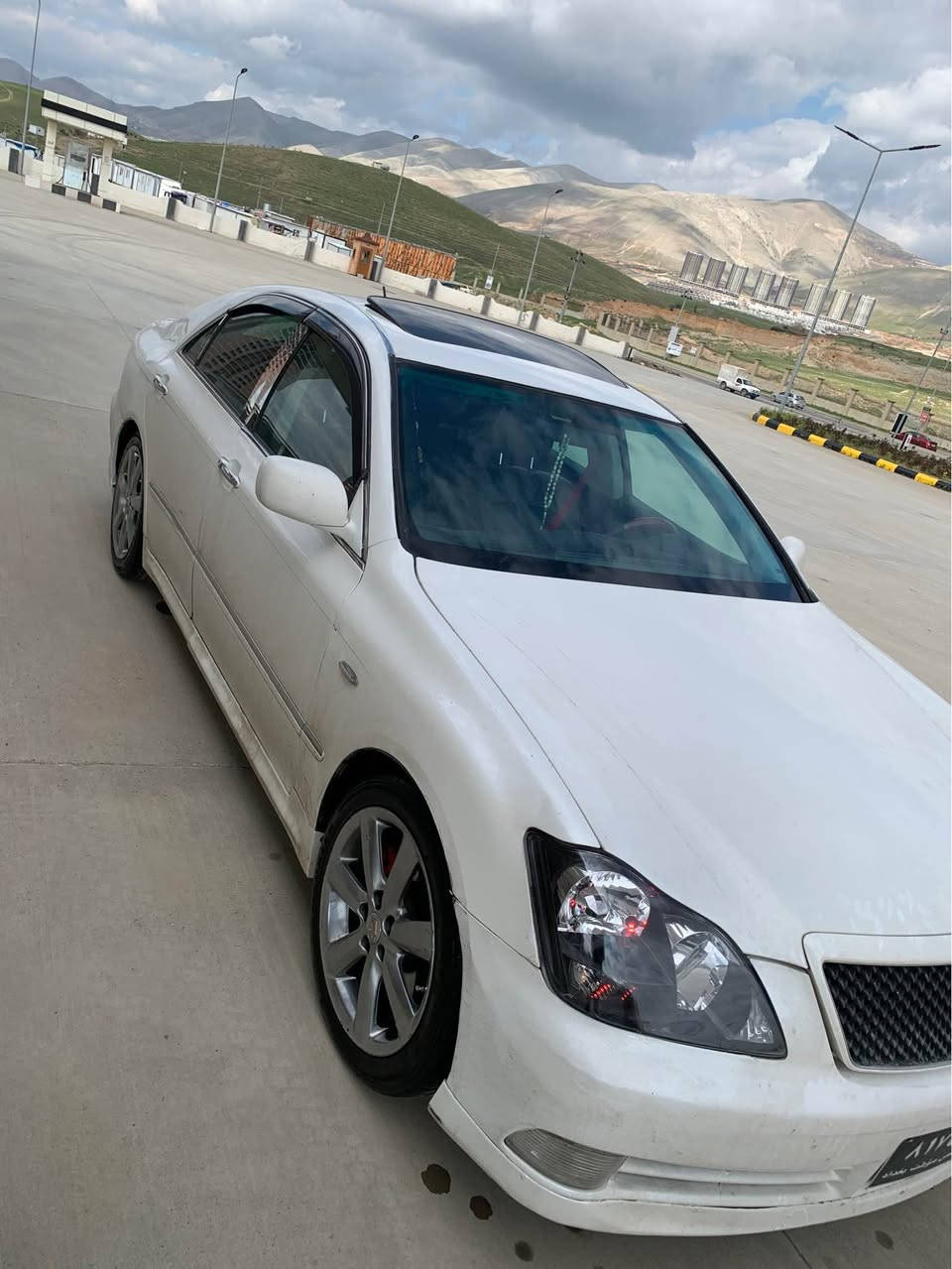 بؤفرؤشتن 59 مةجاليكي كةم ***********
سپؤرت بةس موسة سةقفو حيزام بةشةرت 
2005 3دوگمة چلد سلايت هيتةرويل دينگة
182 گيرو مةكينة گةورة  گيرو مةكينة بةشةرت 
تةقةو رةقة ي تيانية كارةباي هةمو گياني ئيشةكا 
لةسليمانيم السليمانية, العراق
