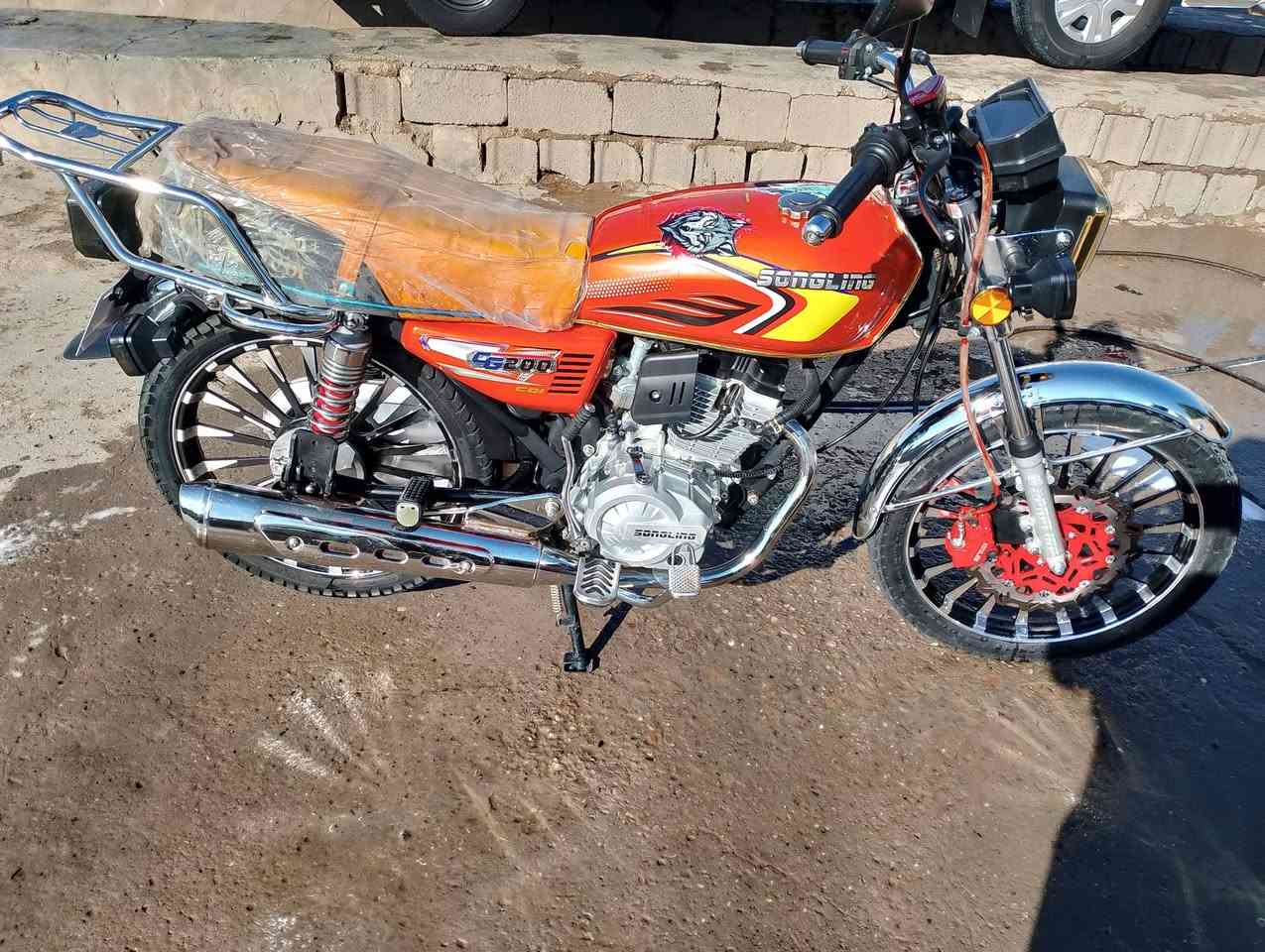 السلام عليكم دراجه مقفوله كفاله عامه دراجه رامبه نازله 2025 محرك 200 اوراقها كاملهن ديالى بعقوبه رجاء بدون واحد يطب لي يقول لي مراوس ما ادري شنو ***********
