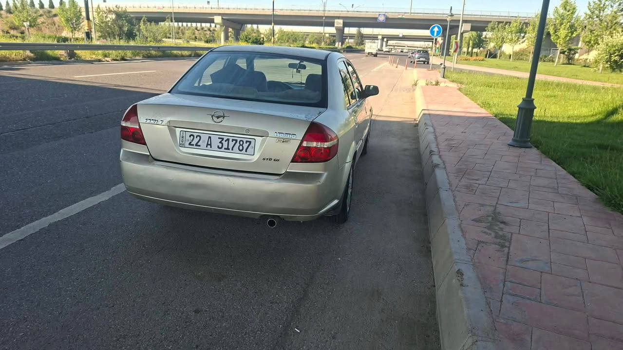 مازدا هایما مۆدیل ٢٠١٠ گێرتۆماتیک تەبرید مەکینە گەورە ABS  جام کارەبا فول مواسەفات لە چاو مۆدیلی خۆی هەمو گیانی بە شەرت رەقەم سەنەوی هەزە هەموی نوێیە بێ بۆیاخ و بێ لێدان تەنها کال بونەوەی هەیە نرخی ٦٣$ مەجال 
***********
*********** أربيل, العراق
