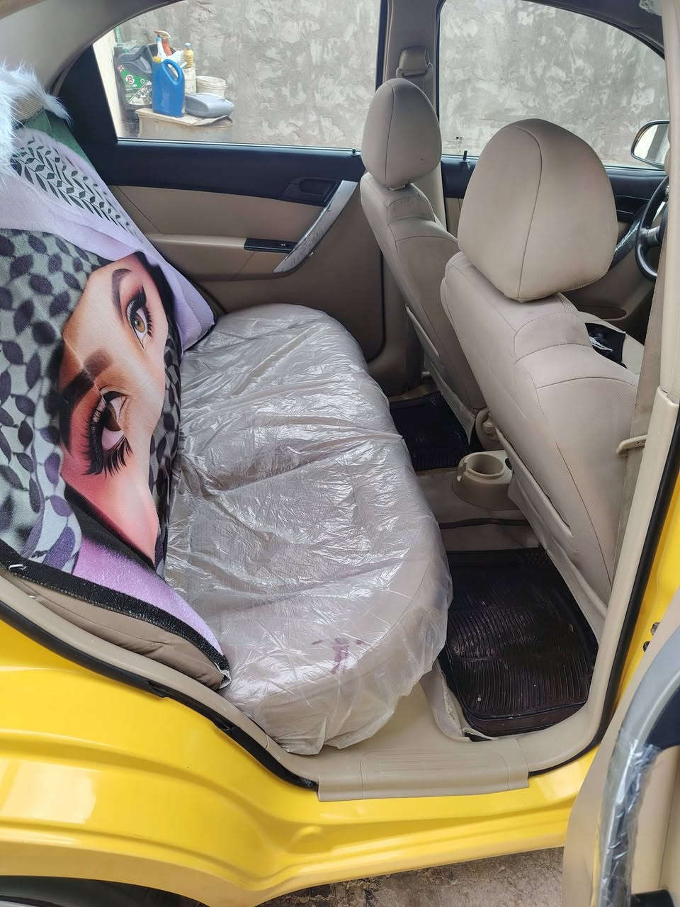 السلام عليكم افيو ٢٠١١ خليجي مكفوله كفاله عامه ماعده صبغه قليله بلباب مال السايق كير مكينه حداديه تبريد كله جديد السياره جاهز رقم واسط  مكاني واسط الكوت الاستفسار ***********
