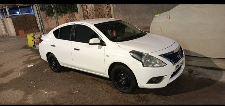 السلام عليكم سيارة نيسان سني هندي موديل 2022 رقم اربيل السياره كفالة بس رصعه زغيره بلجاملغ الخلفي مكاني بصرة رقم الهاتف ***********
