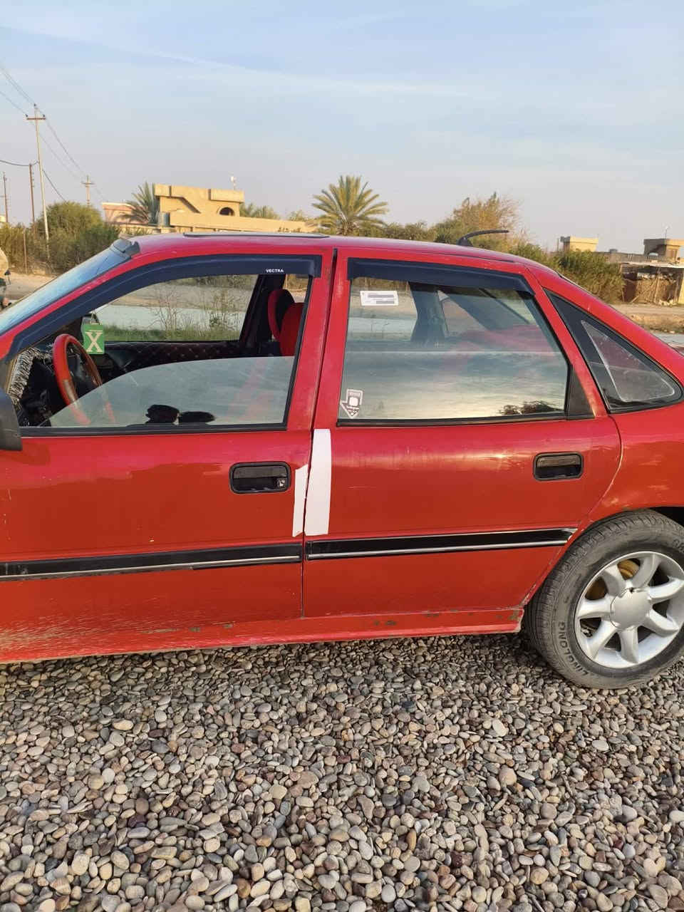 السلام عليكم للبيع اوبل حجم 20 كير ومحرك بشرط تايرات جدد داخل جديد سنويه جديده شرط تحويل سعره 35 وبيه مجال شي قليل مكان سياره حويجه الاستفسار ***********
