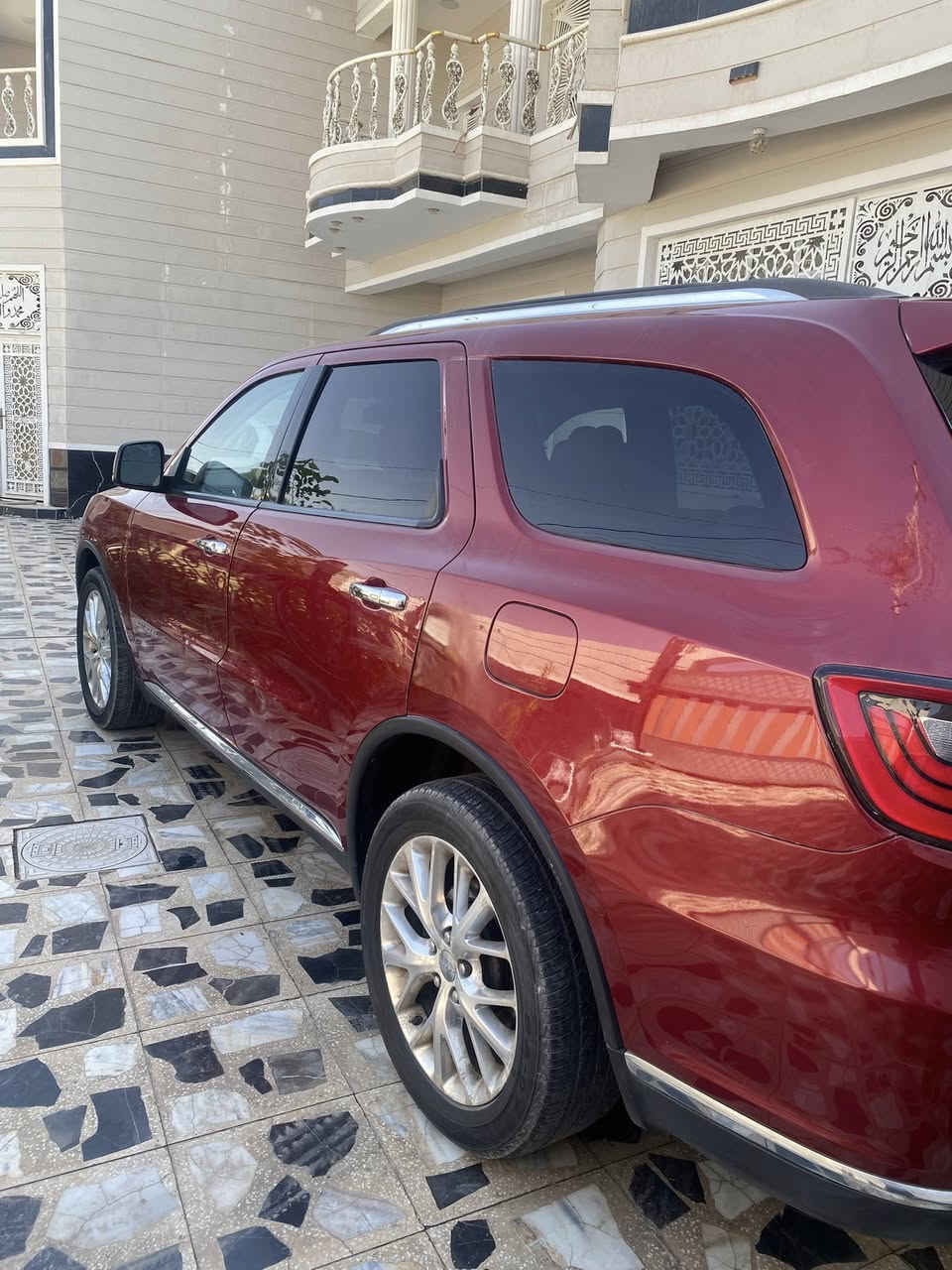 دورنكو اصل 2014 معلاية 2023 دخول جديد 
فئة cltadel فووووول مواصفات ومكفولة كفالة عامة 
شاشات تبريد تدفئة كشنات رادار امامي وجانبي حساسات فتحة خزن ميموري فووول للاخير بدون رقم دخول جديد 
السعر 190$ وبيها مجال مكان السيارة ناصرية 
***********
