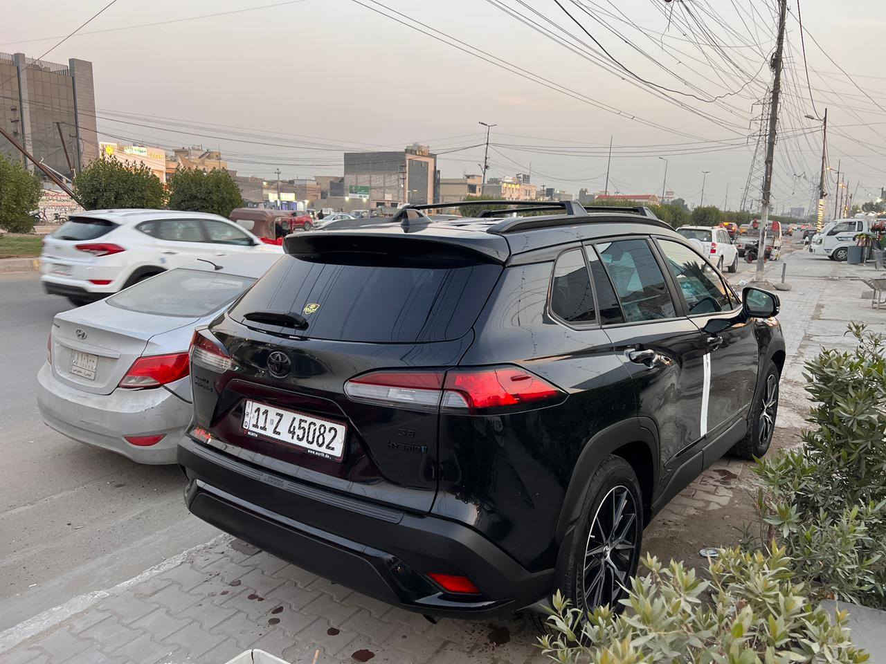 تويوتا كورلا كروس SE  هايبرد 
وارد امريكي  تبديل جاملغ فقط وصبغ
 الباب الصدر فتحيه بل شحن وصار بيها شخط  
فاتحين غراض البچم ورجعت شديتها نفسها
رقم بغداد بإسمي موديل 2024   جديده
لون اسود بيتنجاني 
ماشيه 18500 كيلو   
كامله مابيها اي نقص بحالة الوكاله
جميع الايرباگات سليمه
المواصفات:
تشغيل عن بعد 
- بصمه
- لايتات LED
- مثبت سرعه تفاعلي Adaptive Cruise Control 
- رادار امامي مانع تصادم
- رادار تحديد مسار
- تحكم ستيرن كامل
- ويل كب 18 سموك 
- ٣ انظمة قياده
- اوتو هولد
- هاند بريك بصمه
- شاشة كبيره نظام ابل كار بلي
- كاميرا خلفيه
- فور ويل (دفع رباعي)
- مكان السياره بغداد / الغزاليه 
رقم صاحب سيارة ***********
